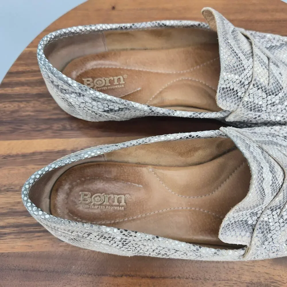 Born Shoes Womens 10 M Snake Print Leather Slip On Flats Casual Comfort Loafers